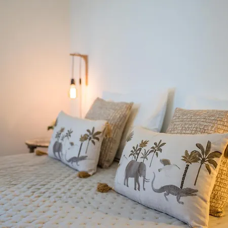 Отель Restaurant La Caravelle