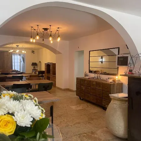 Hotel Restaurant La Caravelle 3*