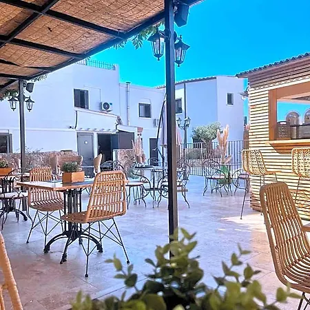 Hotel Restaurant La Caravelle