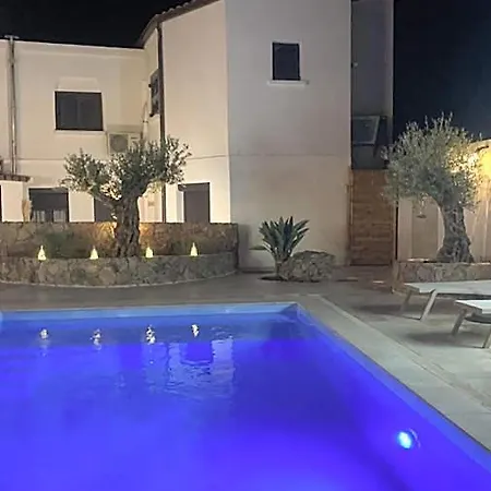 Hotel Restaurant La Caravelle 3*
