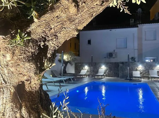 Hotel Restaurant La Caravelle 3*