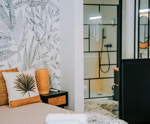 Hotel Restaurant La Caravelle 3*